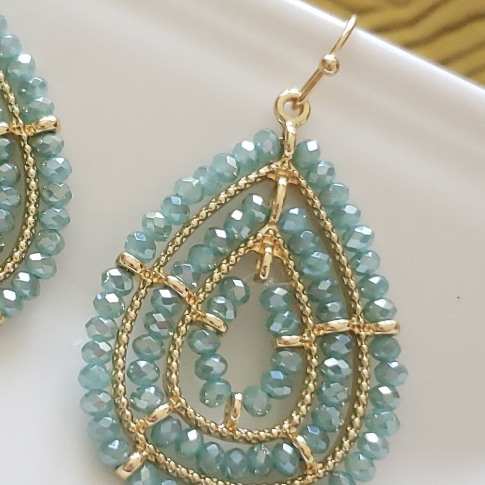 New! FP Glass Stones Dangle Earrings - Picture 12 of 12